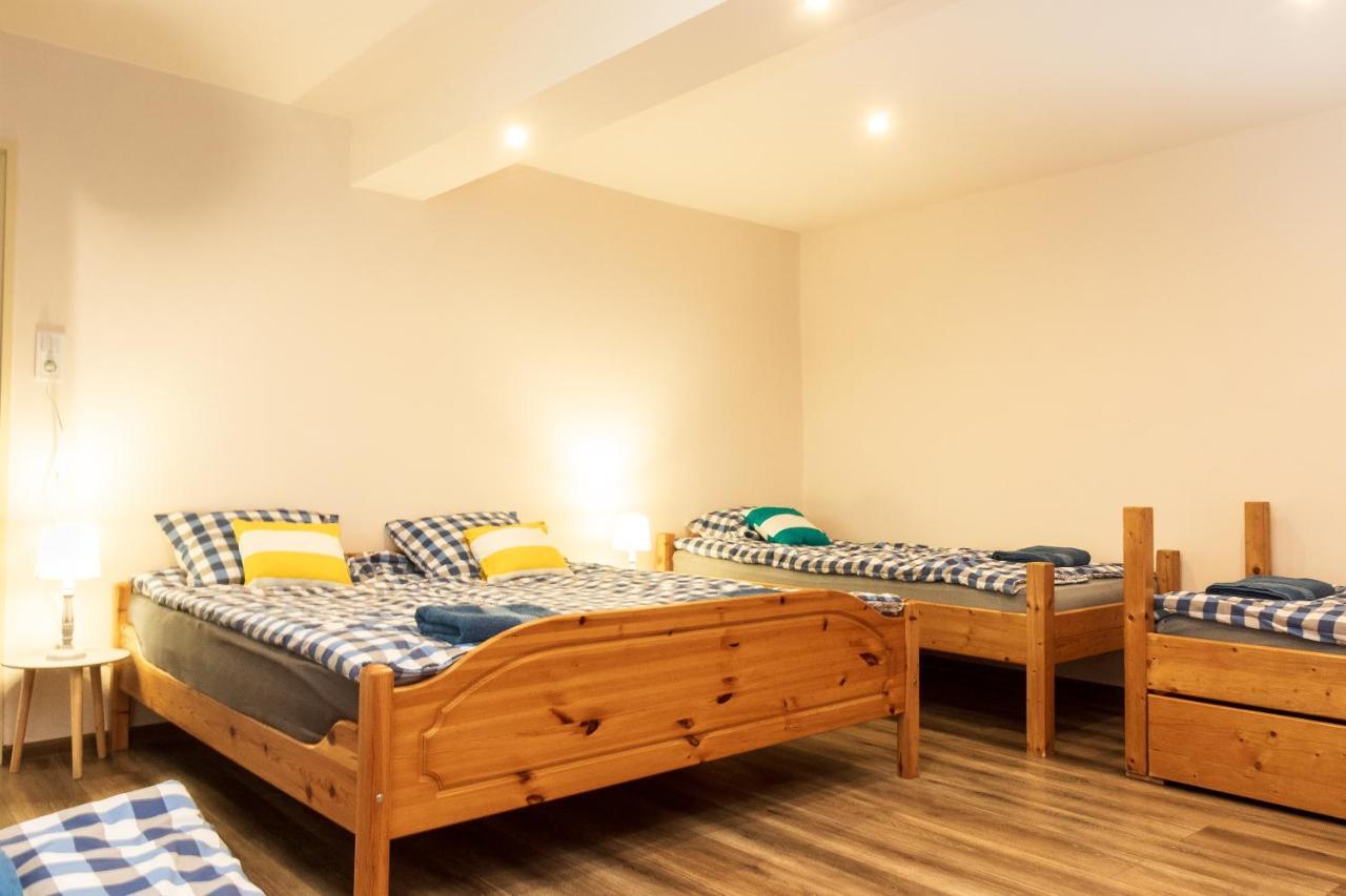 Olivia Apartman Apartment ชารอชปาตัก ภายนอก รูปภาพ
